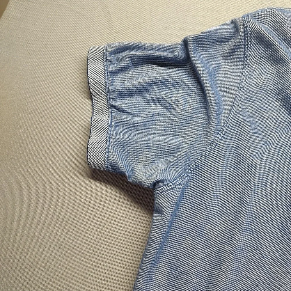 Banana Republic Men's Polo Shirt Size Medium Blue